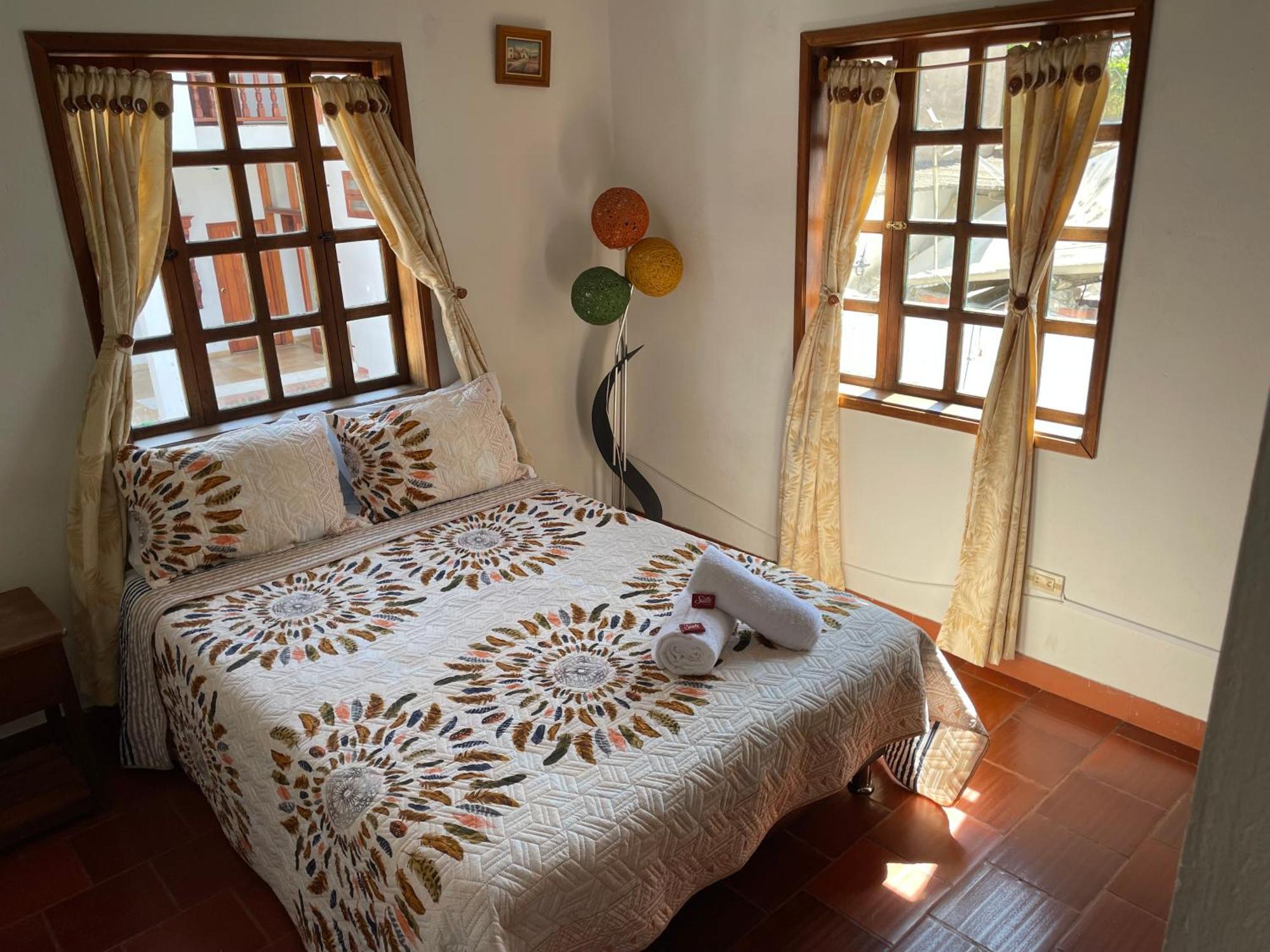 Hostal El Pino Villa de Leyva Exteriör bild
