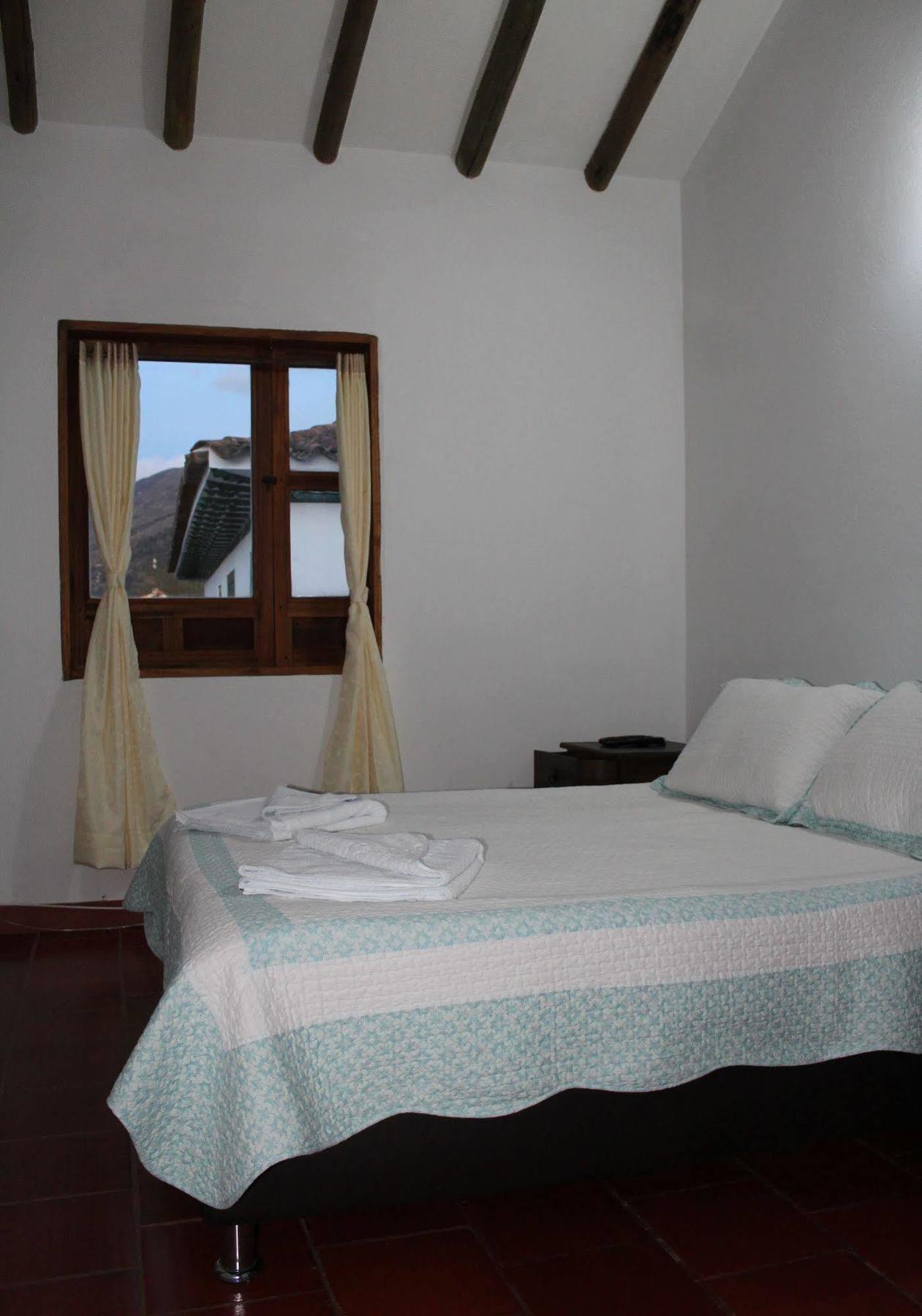 Hostal El Pino Villa de Leyva Exteriör bild