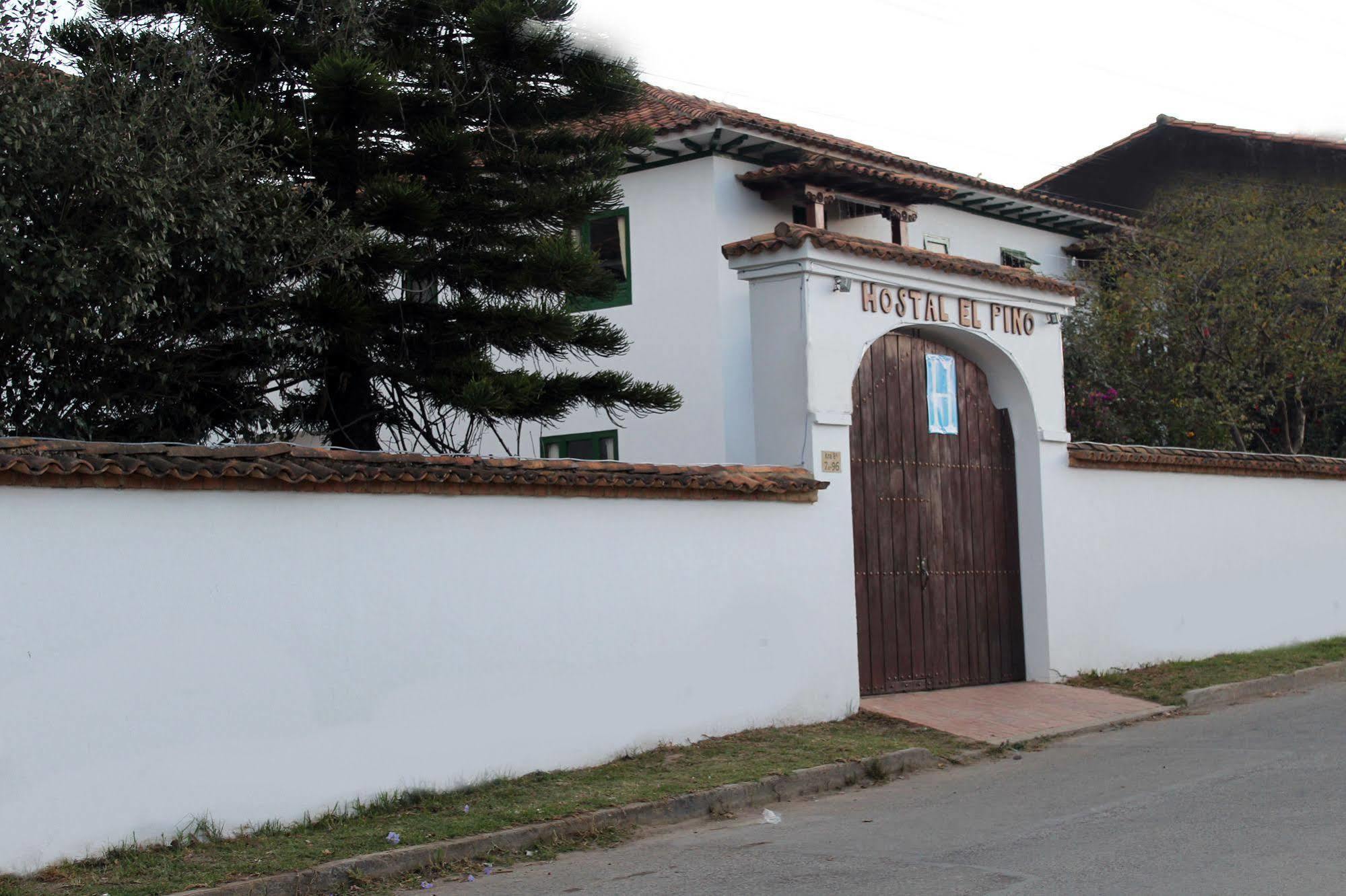 Hostal El Pino Villa de Leyva Exteriör bild
